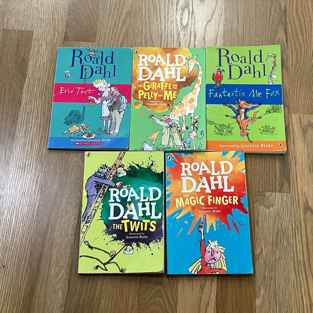 5 Roald Dahl Book Lot Magic Finger Esio Trot Fantastic Mr. Fox Twits Giraffee